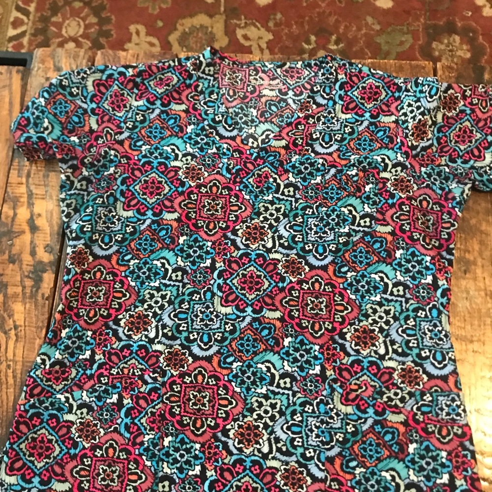 Butter-soft Scrub Top - Stretch, no iron! Colorful